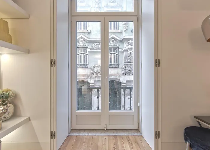 Downtown Prime By Homing Apartment